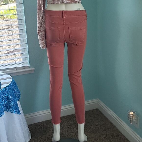 Liverpool Kay Skinny Colored Jean - Picture 2 of 8